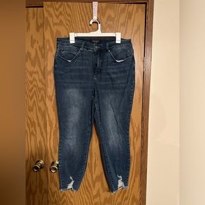 Judy Blue Tummy Control